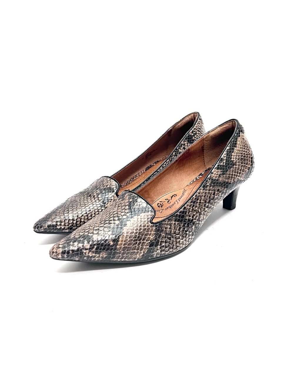 Vintage Y2K tan marbled snakeskin embossed leather pointed toe kitten heels